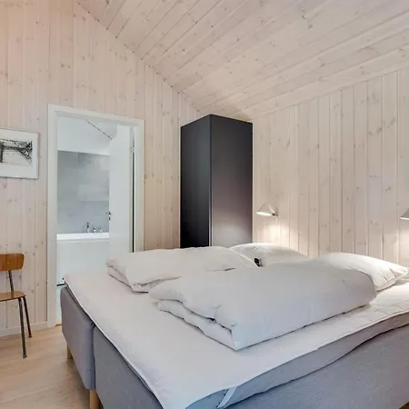 Ella - 1-2km To The Fjord By Interhome Feriehus *
