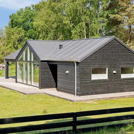 Сasa de vacaciones Ella - 1-2km To The Fjord By Interhome *